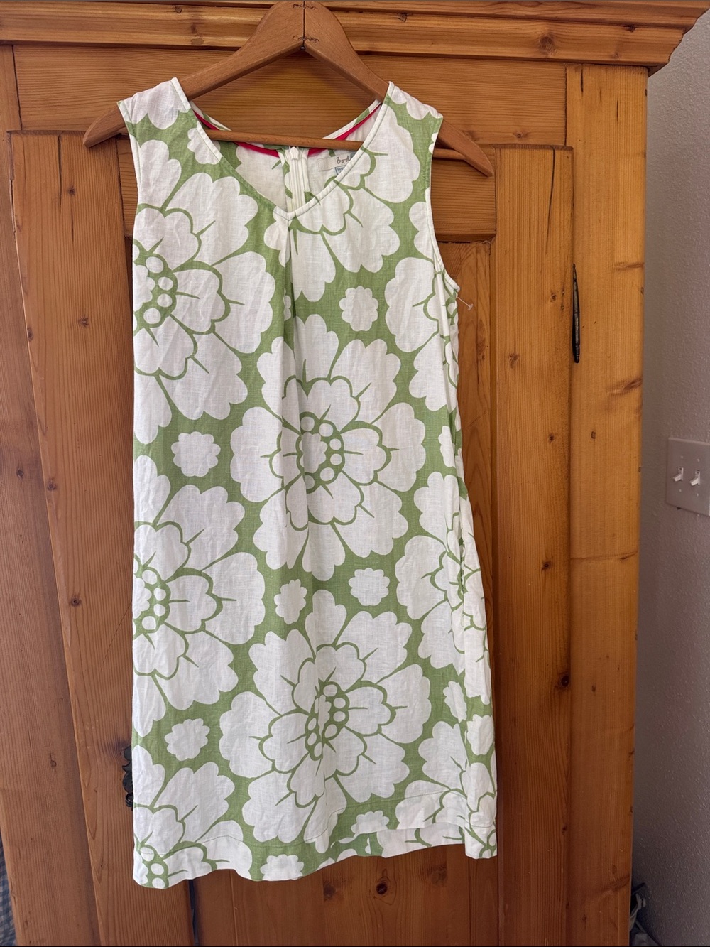 Boden Green and White Floral Sleeveless Shift Dress